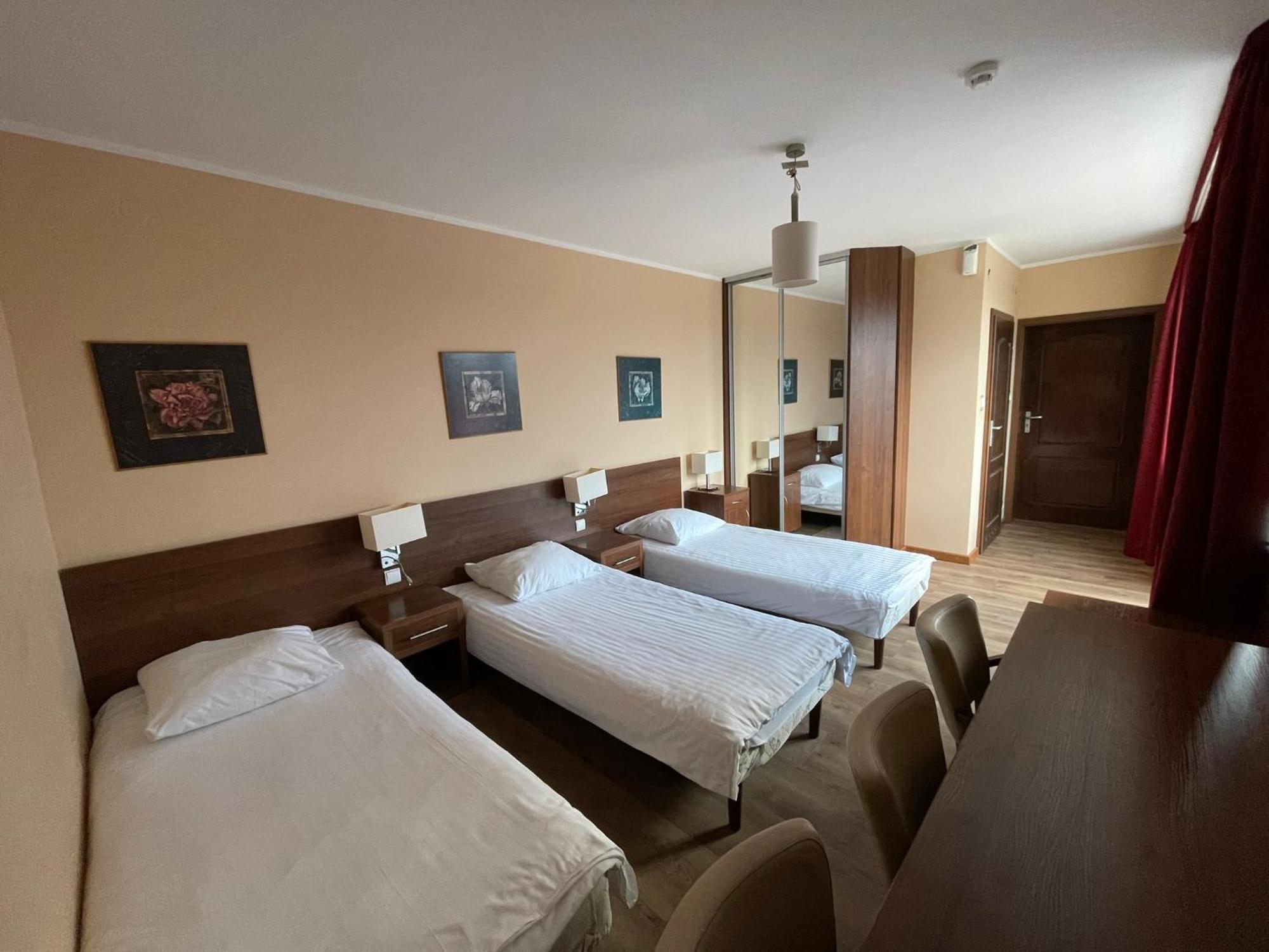 Motel Pieprzyk โควอบเซก ภายนอก รูปภาพ
